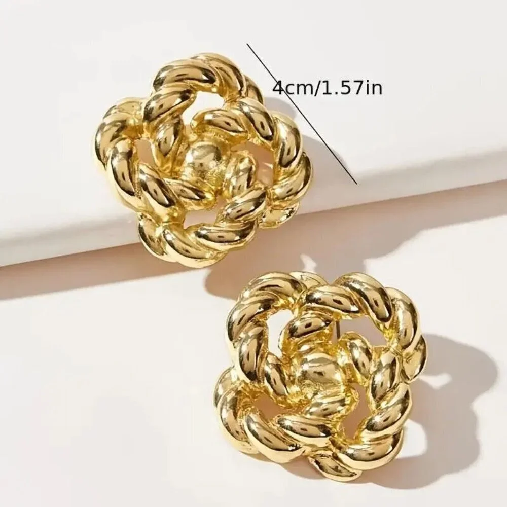 Zara Elegant Gold-Toned Chunky Knot Earrings 💕💕✨✨ with GIFT BOX 🎁